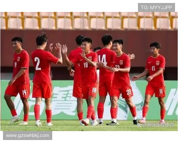 国足主场鏖战九十分钟顽强逼平劲旅展现全新拼搏精神